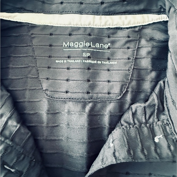 Maggie Lane Ladies Black Fitted Button Down Polo Shirt size Small - Picture 4 of 6